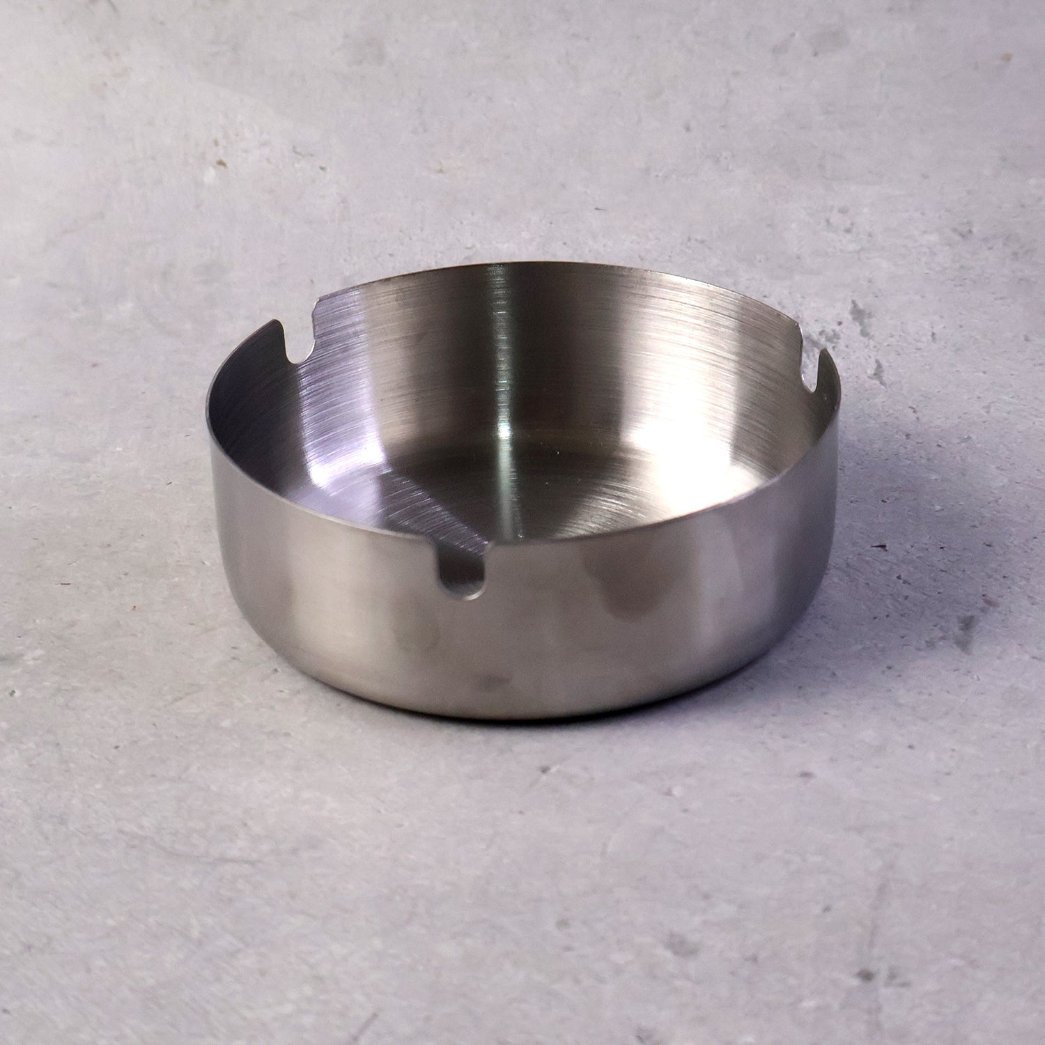 Tabletop ashtray